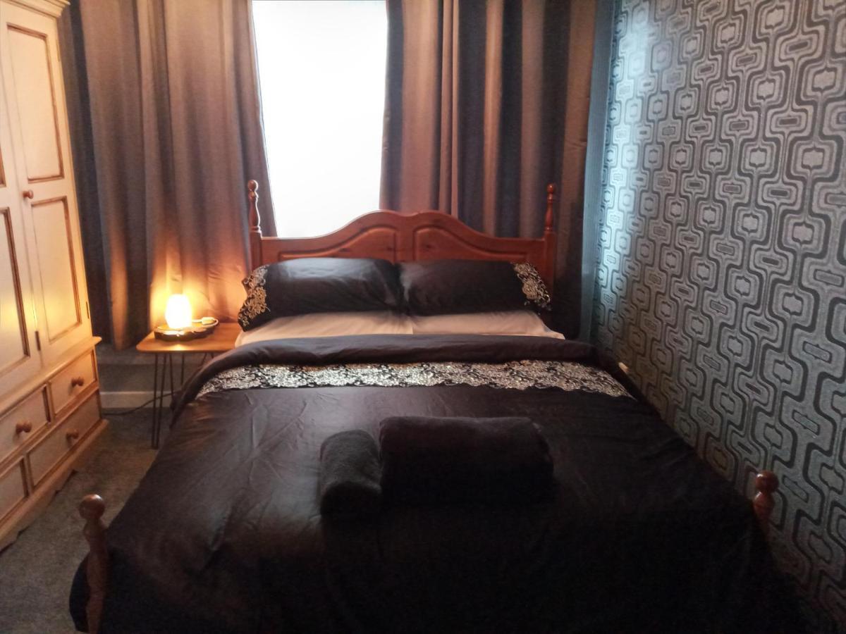 Summerhill, Wrexham - Key Worker Friendly 외부 사진