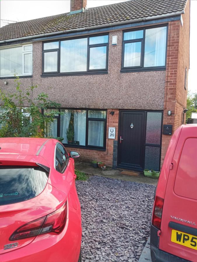 Summerhill, Wrexham - Key Worker Friendly 외부 사진