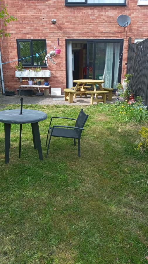 Summerhill, Wrexham - Key Worker Friendly 외부 사진