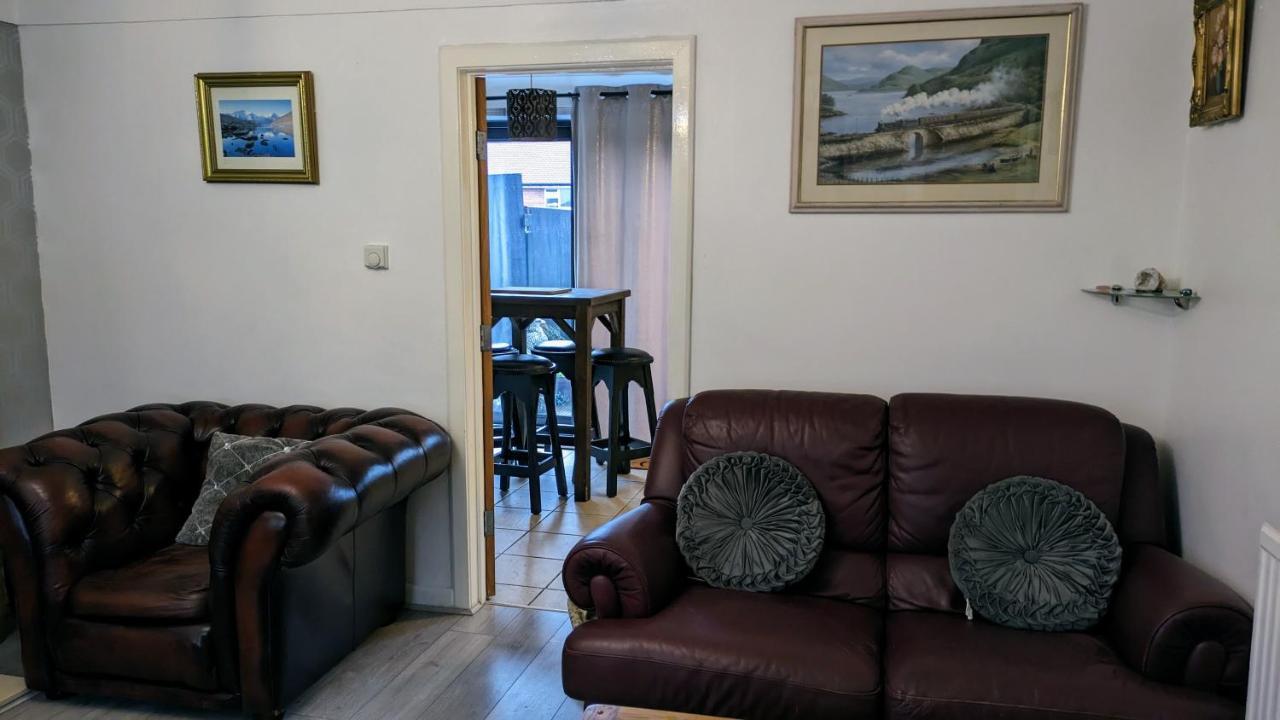 Summerhill, Wrexham - Key Worker Friendly 외부 사진