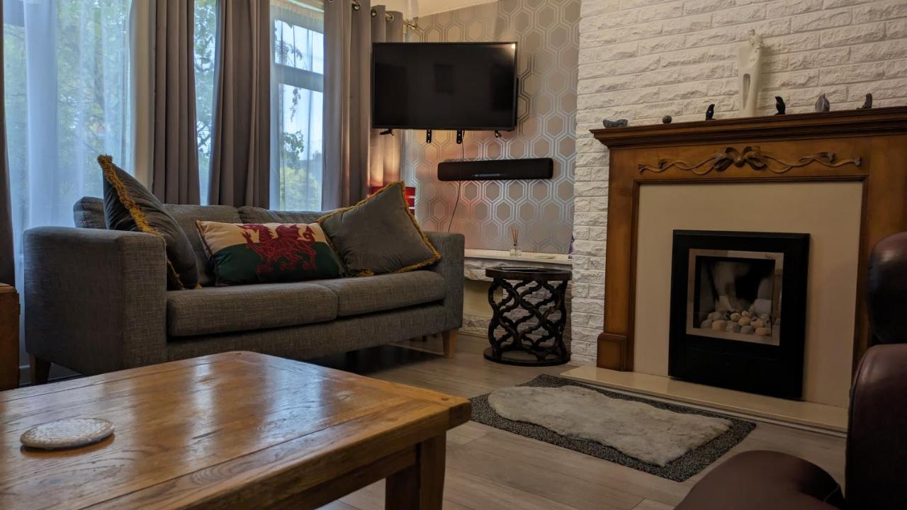 Summerhill, Wrexham - Key Worker Friendly 외부 사진
